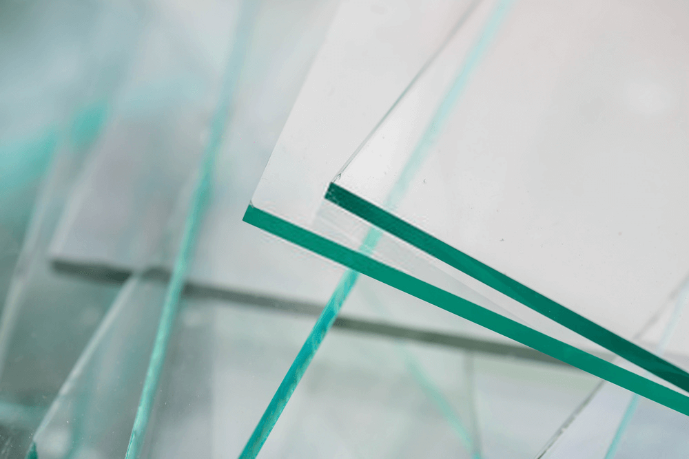 A Comparison of Acrylic (Plexiglass) vs Polycarbonate (Lexan) Glass