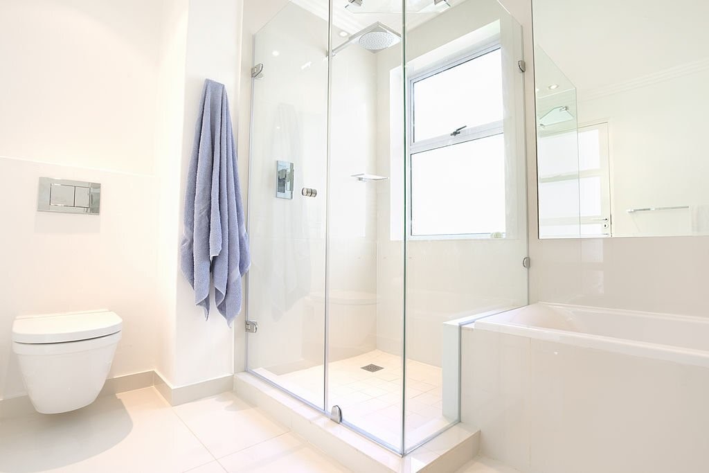 Corner Shower Glass Doors: All-in-all Guide - Glass Genius